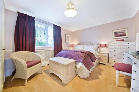 38 Herbert Road, London, SW19 3SH