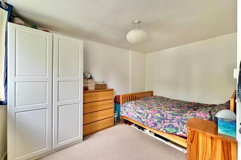 3 bedroom semi-detached house for sale, Hillborough Road, Gloucester GL4