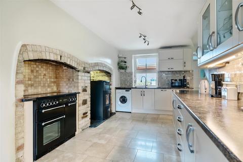 5 bedroom detached house for sale, Fore Street, Langtree, Torrington
