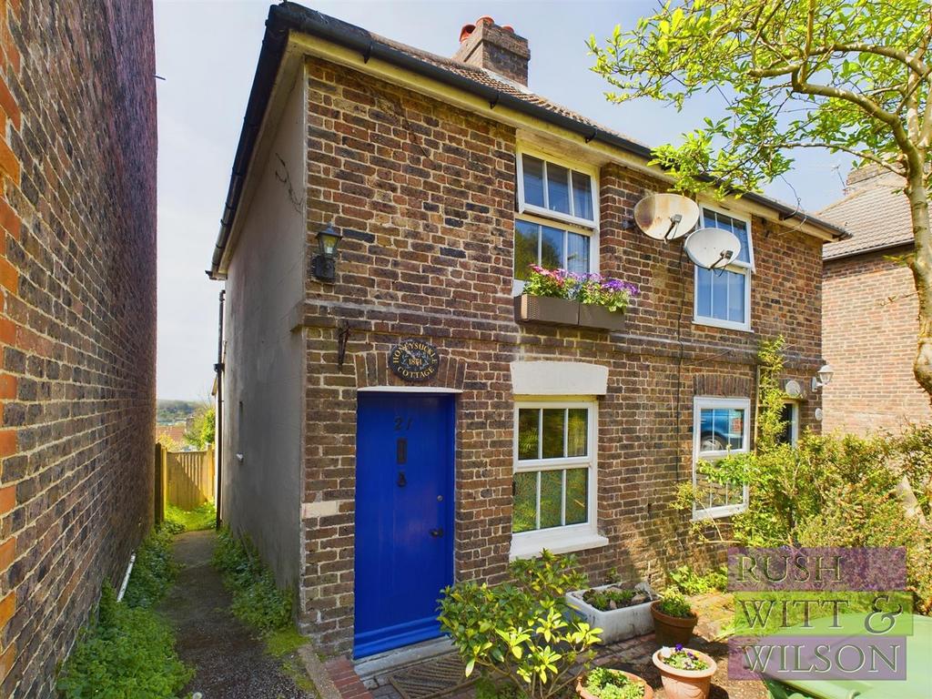 Winchelsea Lane, Hastings 2 bed semidetached house for sale £240,000