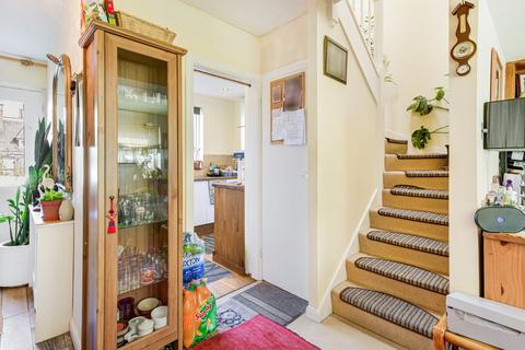 37 Warwick Way, London, SW1V 1QS