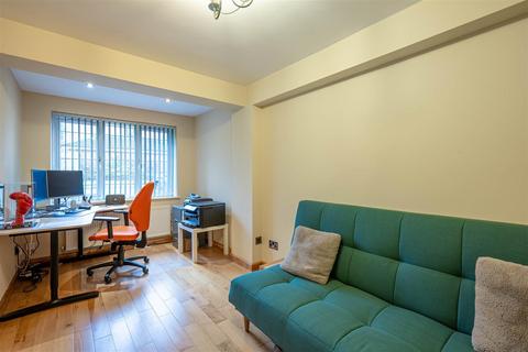 17 Leafy Glade, Sutton Coldfield, B74 3EG