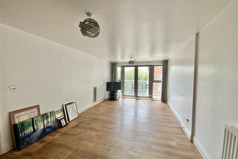 3 bedroom apartment for sale, Lonsdale, Wolverton, Milton Keynes