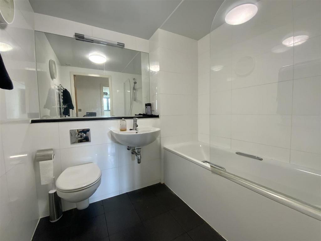 Main Bathroom