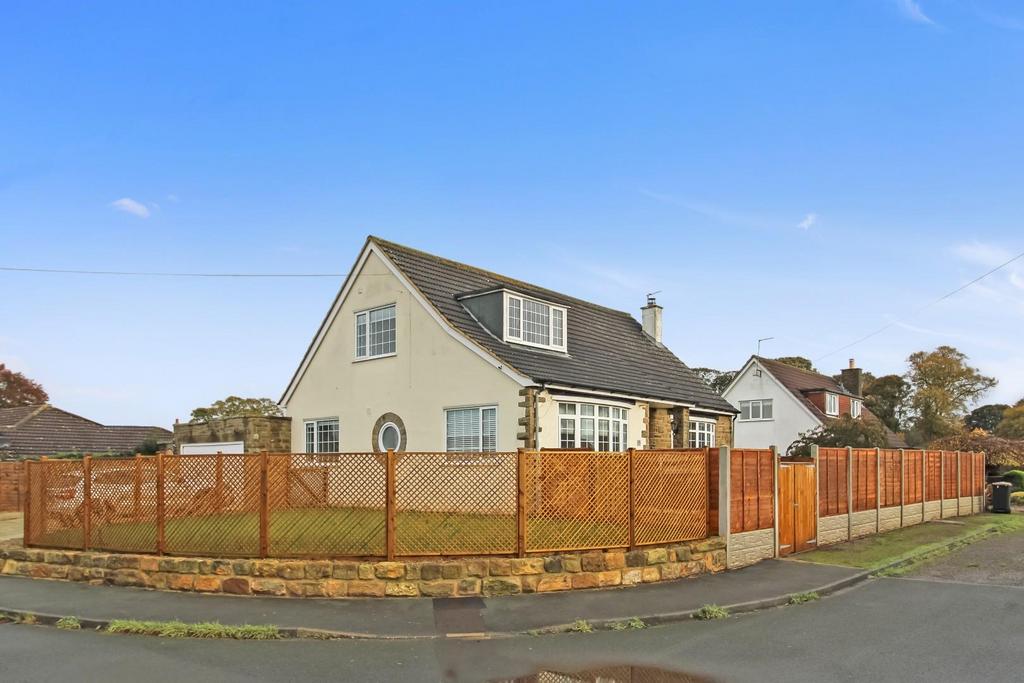 St. Johns Walk, Boroughbridge, York 5 bed detached house to rent £
