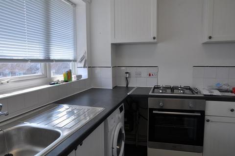 1 bedroom flat to rent, Swallow Drive, Northolt