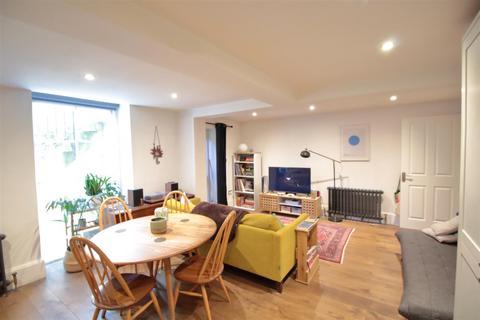 1 bedroom flat to rent, Brixton Road, London SW9