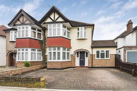 4 bedroom semi-detached house for sale, Ryecroft Avenue, Whitton