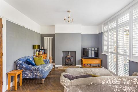 Burnham Eldon Avenue, Cheltenham, GL52 6TZ