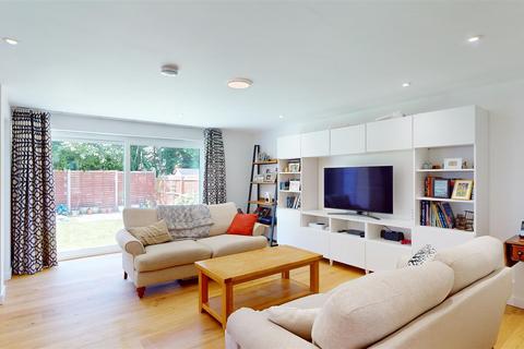 15 Kaplan Close, Shenley Lodge, Milton Keynes, MK5 7ED