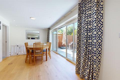 15 Kaplan Close, Shenley Lodge, Milton Keynes, MK5 7ED