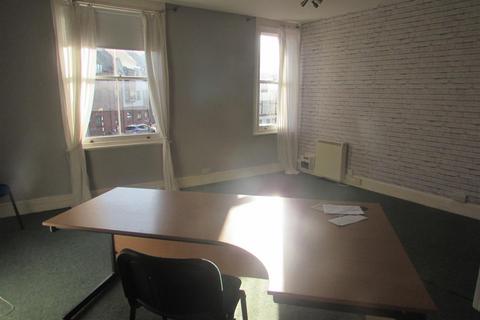 Office to rent, St. John's, Warwick