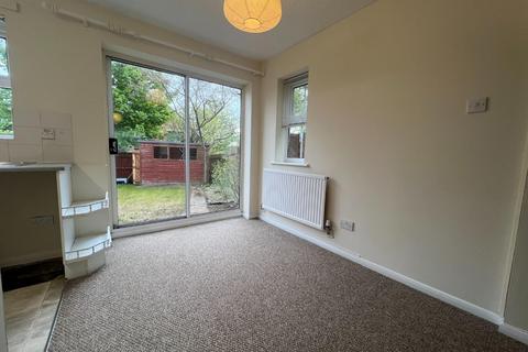 3 bedroom terraced house to rent, Manor Ash Drive, Bury St. Edmunds IP32
