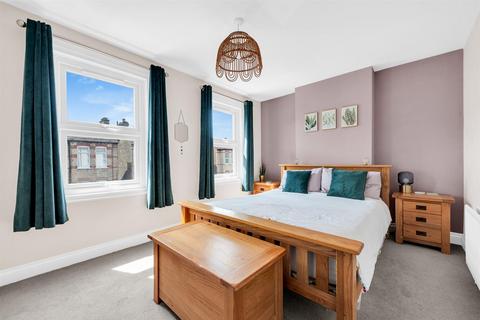 37 Bromley Crescent, Bromley, BR2 0HA