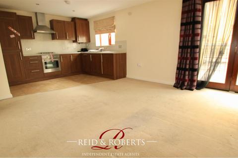 2 bedroom apartment for sale, New Street, Mold