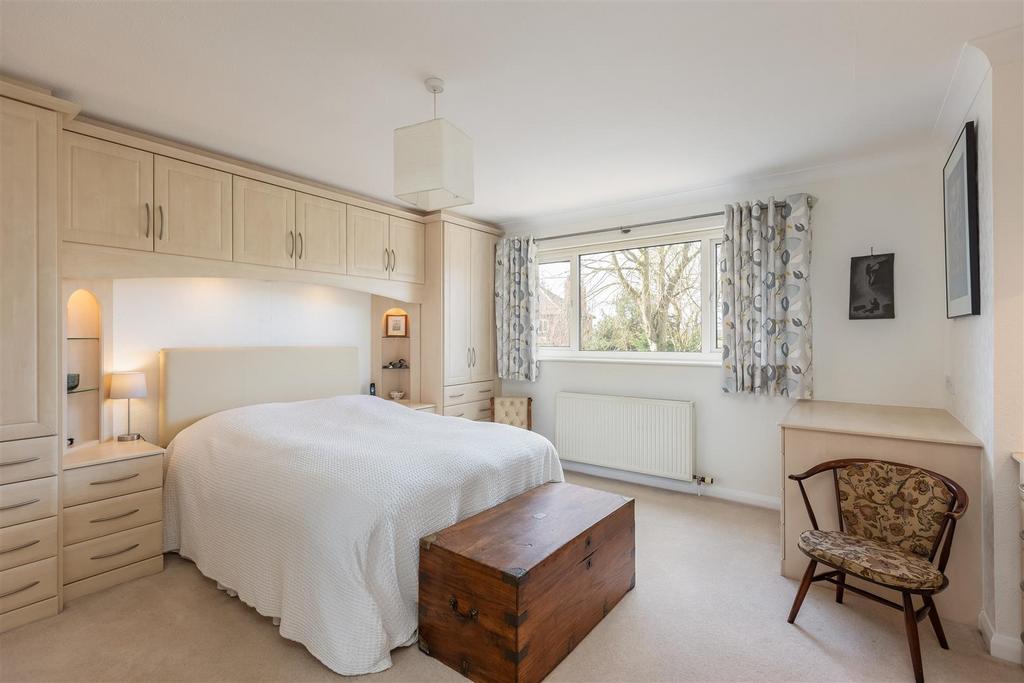 Welham Road 45 Bedroom 1-1.jpg