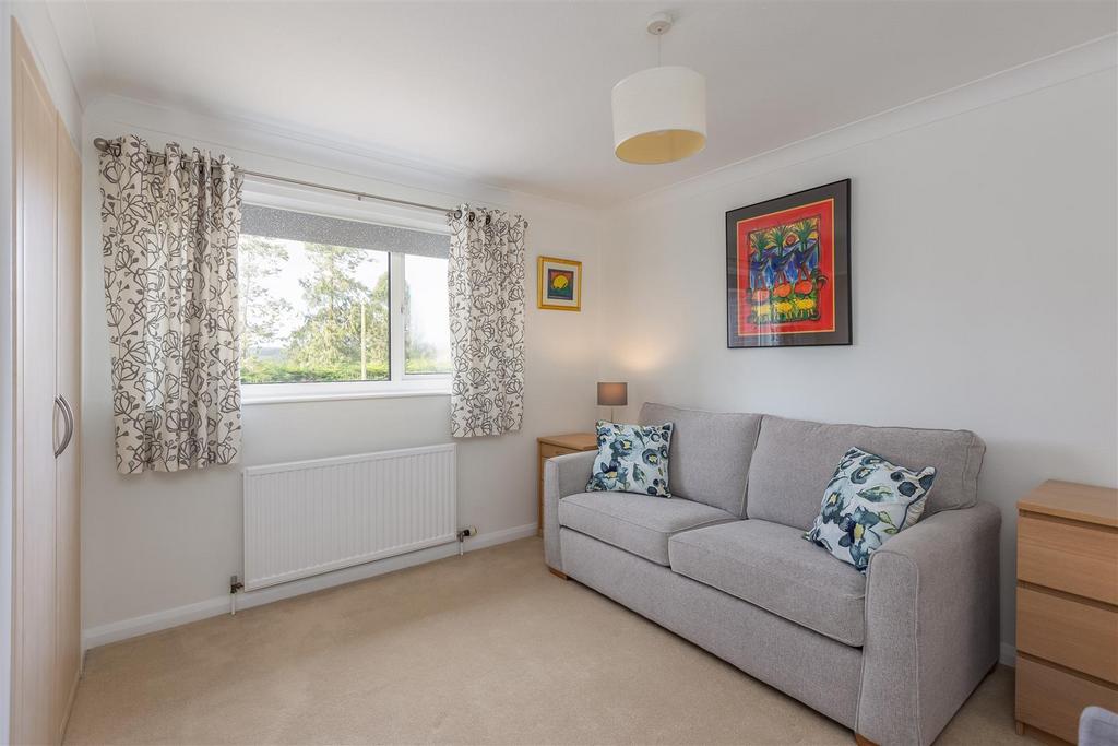 Welham Road 45 Bedroom 4-1.jpg