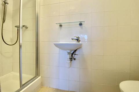 64 Chestnut Close, Hayes, UB3 1JG