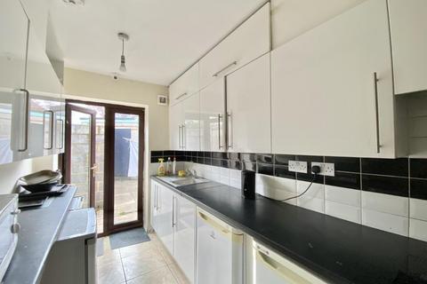 64 Chestnut Close, Hayes, UB3 1JG