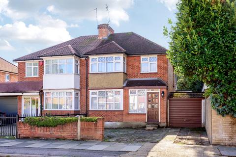 11 Charnwood Road, Uxbridge, UB10 0HX