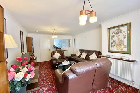 166 Cranford Drive, Hayes, UB3 4LG