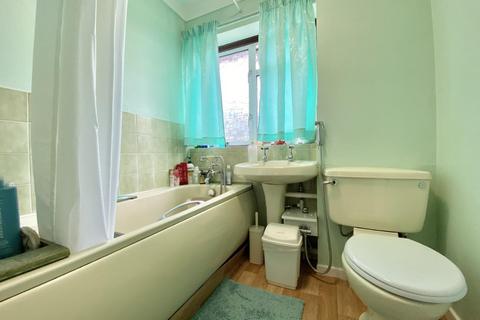 166 Cranford Drive, Hayes, UB3 4LG