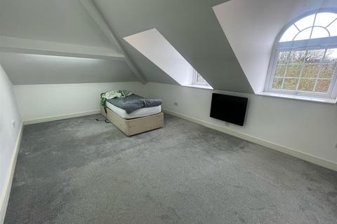 2 bedroom apartment to rent, Herbert James Close, Smethwick
