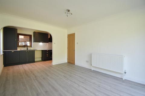 2 bedroom flat for sale, De La Warr Road, Bexhill-On-Sea