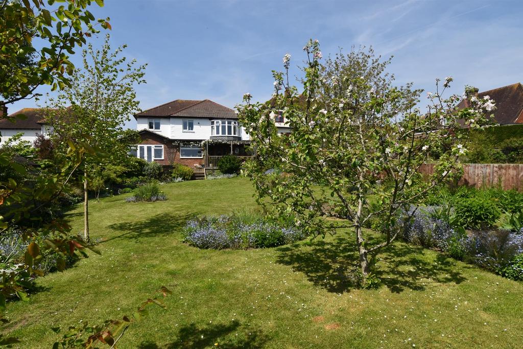 Filsham Road, St. LeonardsOnSea 5 bed detached house for sale £700,000