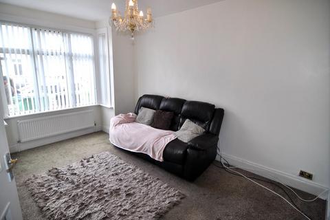 5 bedroom terraced house to rent, Whippendell Road, Watford WD18