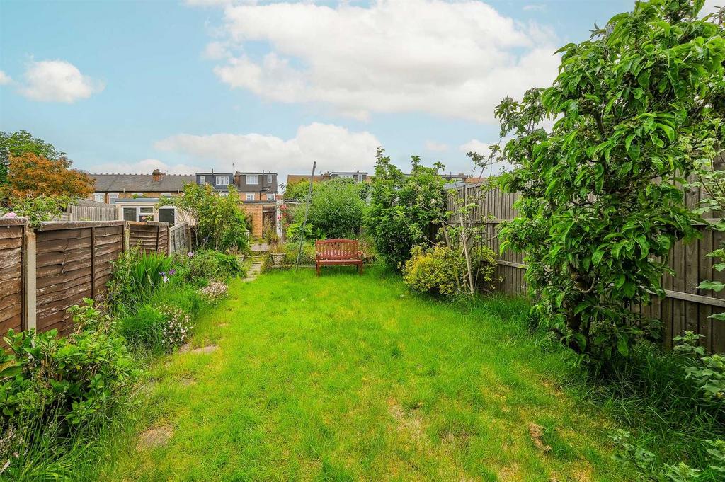 164 Hall Lane-11.JPG