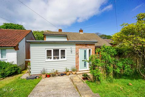 4 bedroom detached house for sale, Amherst Close, Hastings