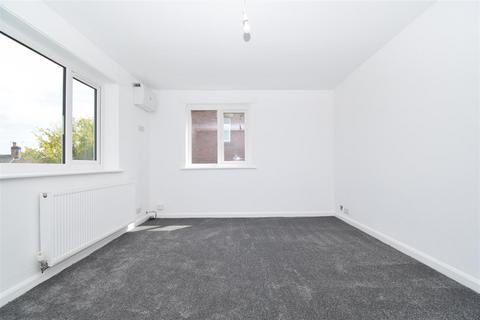 2 bedroom apartment to rent, Barnsley Road, Wakefield WF2