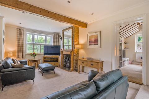 4 bedroom detached house for sale, Studham Lane, Dagnall, Nr Berkhamsted