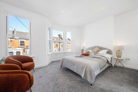 25 Raeburn Street, London, SW2 5QT