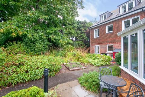 1 bedroom apartment for sale, Portman Court Grange Road, Uckfield, TN22 1QT