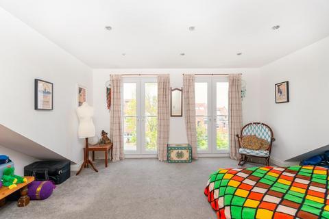 5 bedroom terraced house for sale, Withleigh Road, Knowle