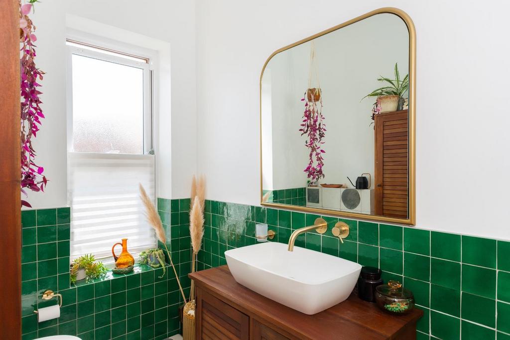 2 W3 RKE - Bathroom A.jpg