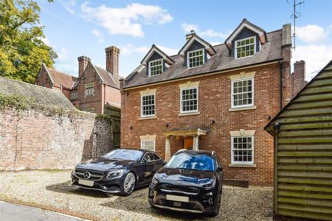 4 bedroom detached house for sale, Anne Howard Gardens, Arundel