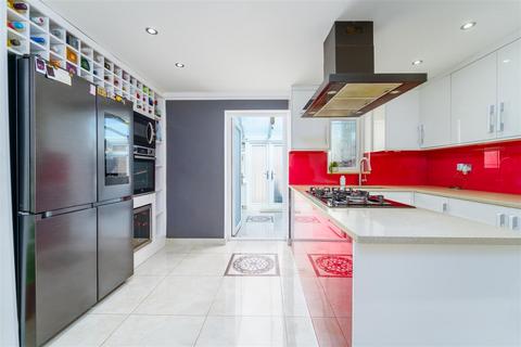60 Sutton Hall Road, Hounslow, TW5 0PY