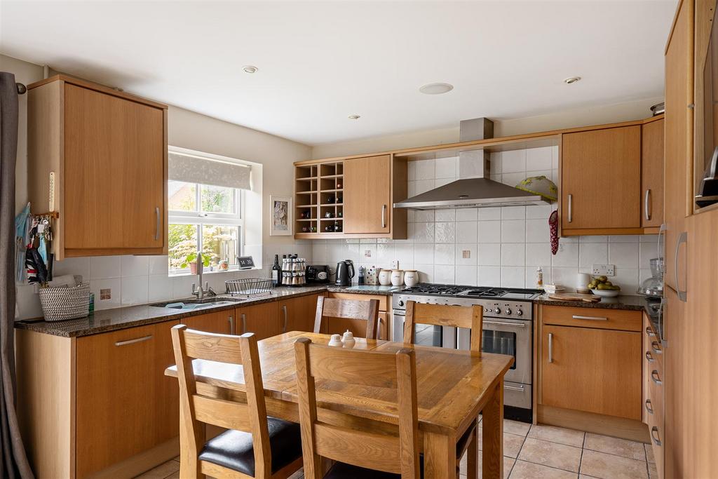 Strensall Road, Earswick, York YO32 9SJ 2 bed end of terrace house for