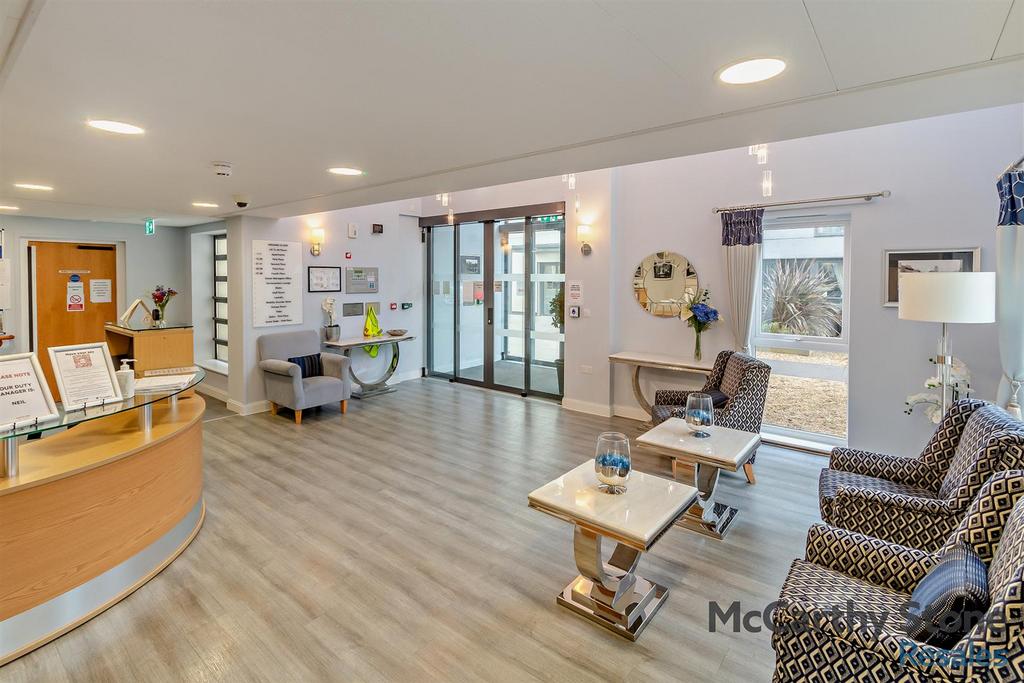 8634304-interior02-800.jpg