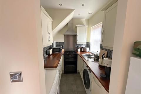 2 bedroom semi-detached house for sale, Woodland View, Hyde