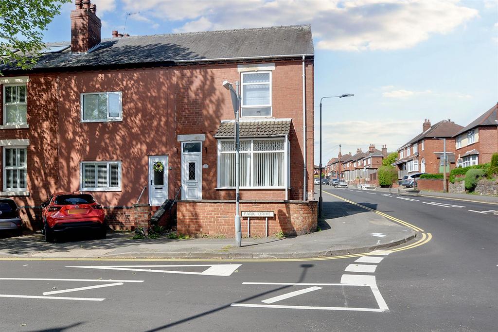 Park Drive, Ilkeston 3 bed end of terrace house for sale £135,000