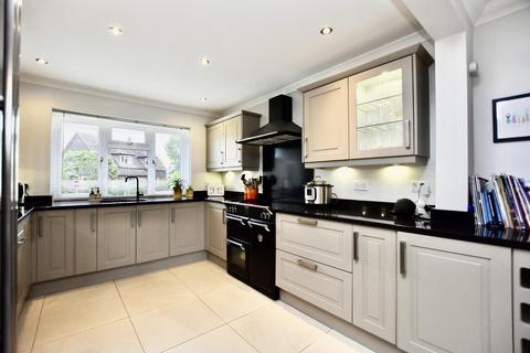4 bedroom end of terrace house to rent, Monk Sherborne Road, Charter Alley RG26