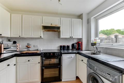 4 bedroom terraced house for sale, Wear Close, Worthing