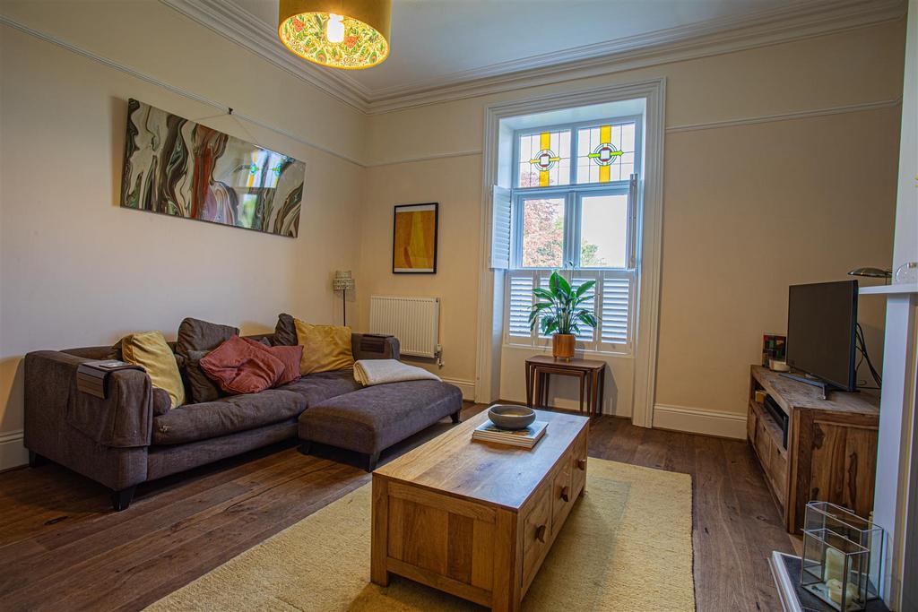 Wainhouse - Heathfield Place HX3-10.jpg