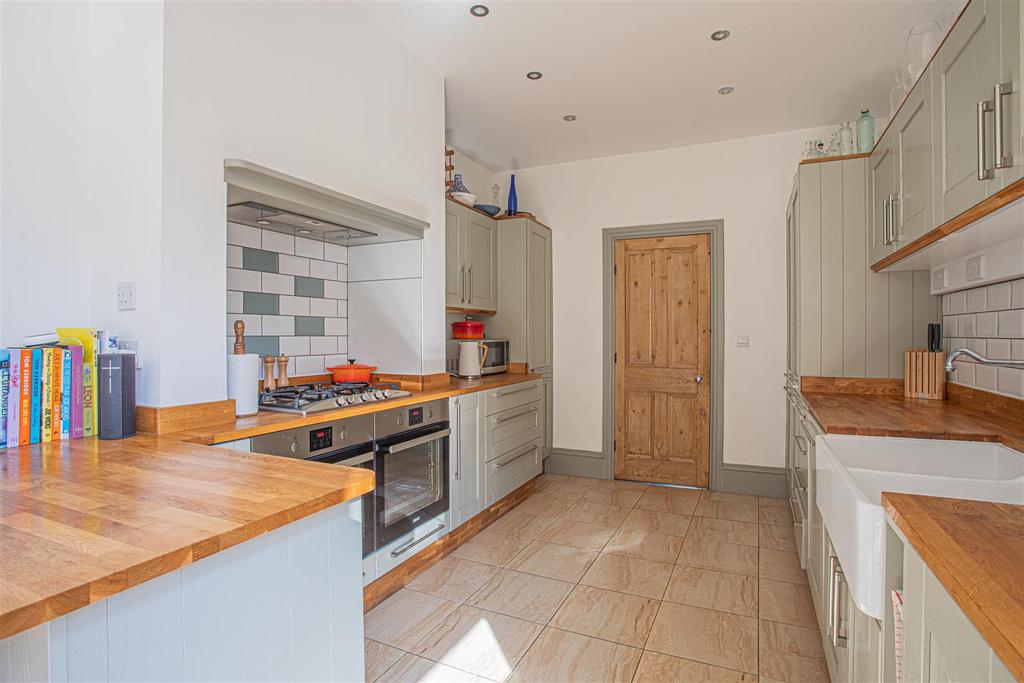 Wainhouse - Heathfield Place HX3-5.jpg