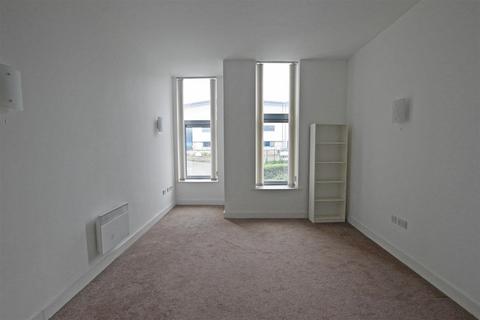 2 bedroom apartment for sale, Dewsbury Road, Elland