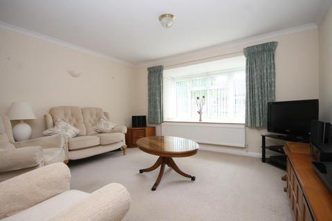 4 Fox Covert, Fetcham, Leatherhead, KT22 9XD